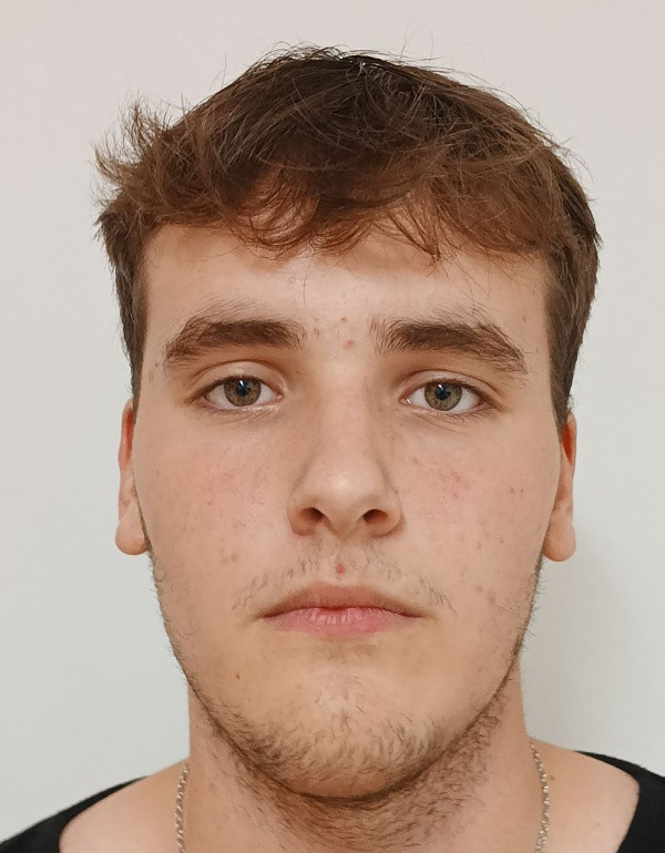 Oleárnik Denis