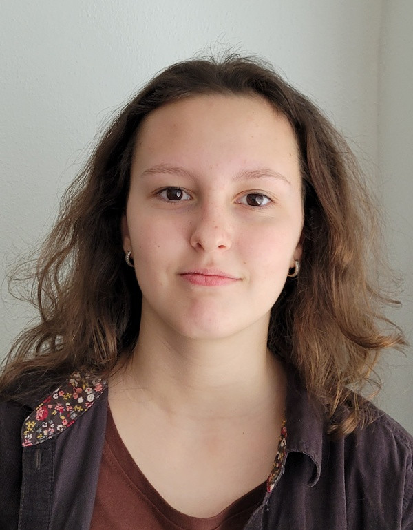 Pavučková Lara